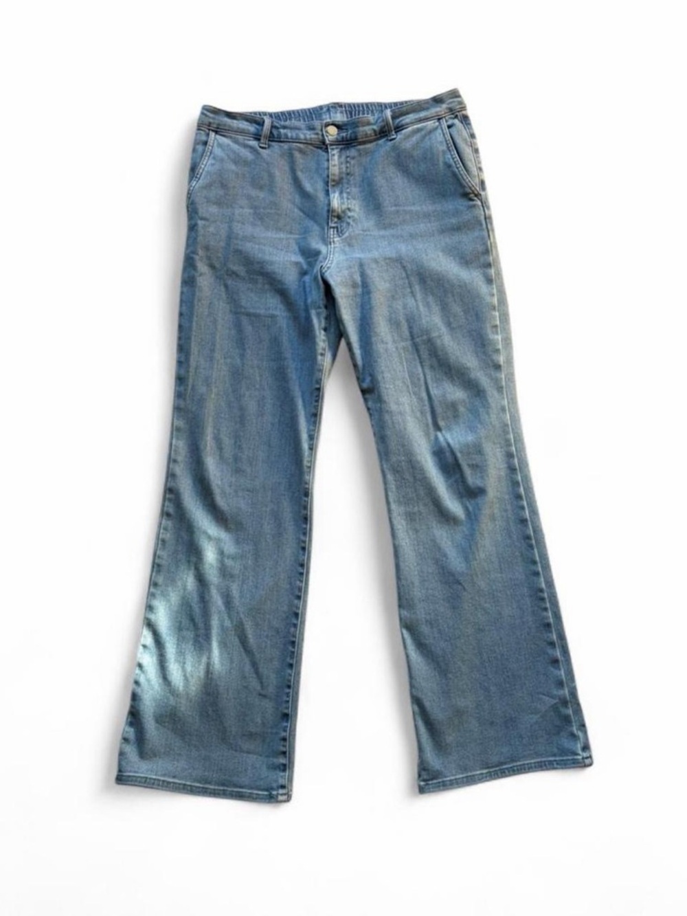 Classic Light Wash Flared Jeans - Light Blue